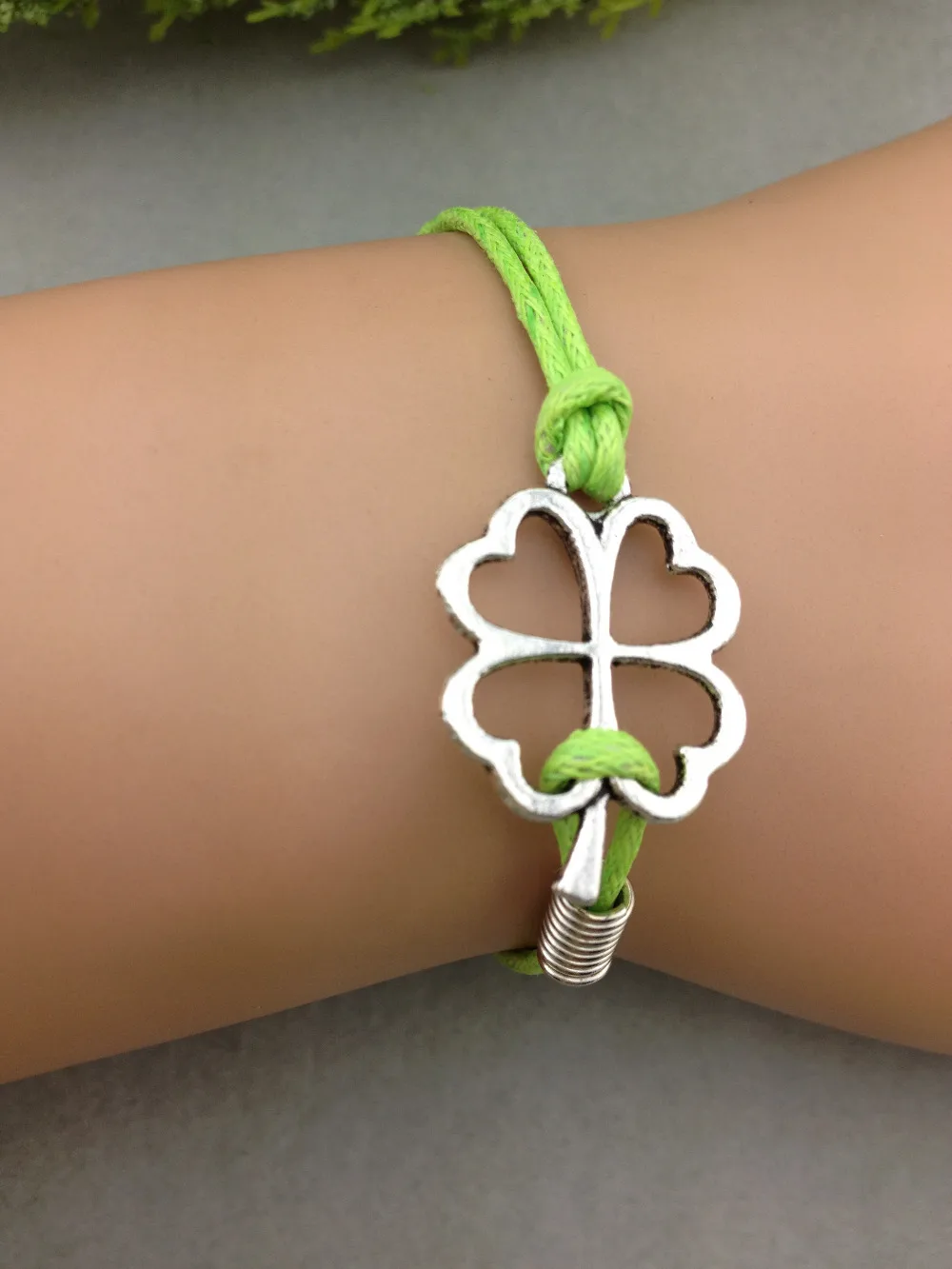 1pc Shamrock Bracelet cord - Four-Leaf Lucky Charm in Silver- 1147 | Bracelets