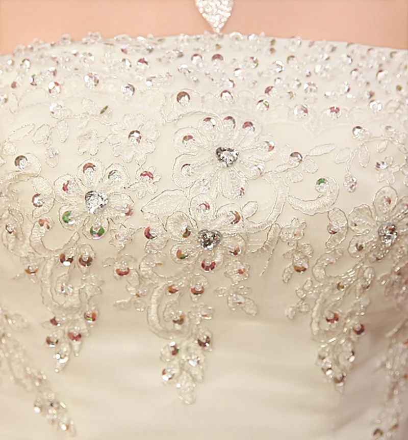 

2017 New Princess Wedding Dresses with Appliques White/Ivory Bridal Gown Floor Length Ball Gown Strapless Vestidos De Novia