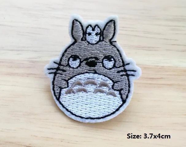 Тоторо без лица человек Железный На заплатках Hayao Miyazaki мультфильм значки с животными Вышитые аппликация Детская одежда аксессуары - Цвет: Серый цвет с красноватым отливом