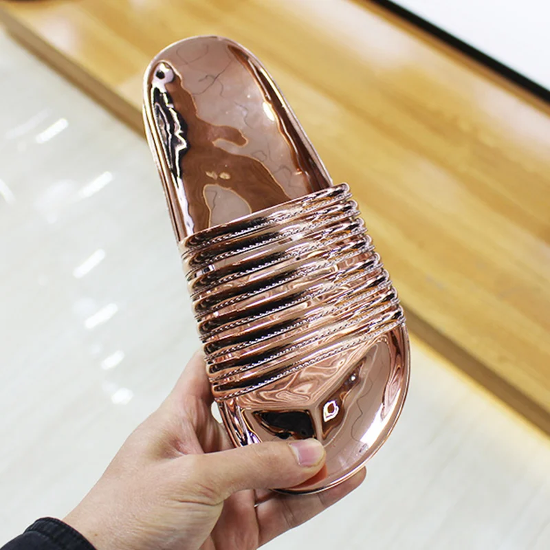 Милые Женские однотонные шлепанцы на платформе пляжные сланцы для душа Домашние