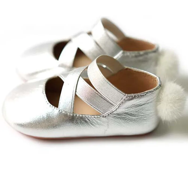 Обувь для маленьких девочек Серебряные балетки из натуральной кожи на плоской