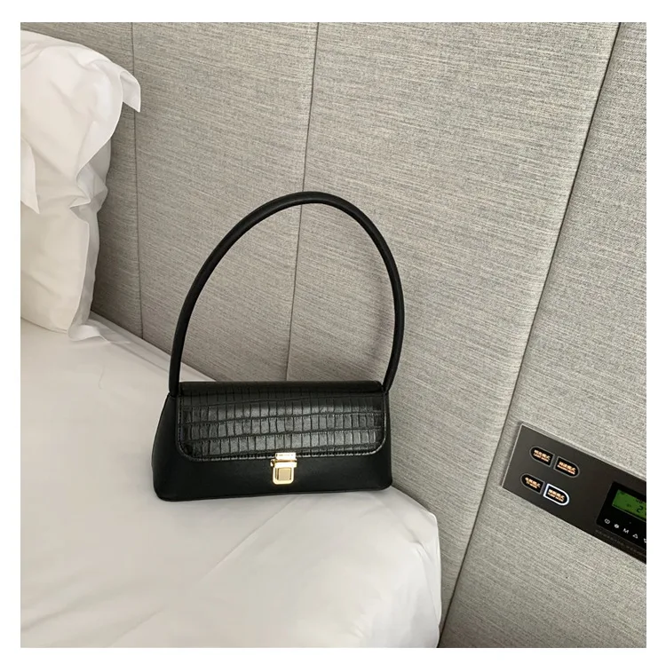 

Fashion PU Leather chain design Crossbody Shoulder Bags Women Handbag small bag Hand Bag Ladies Designer Evening Bags