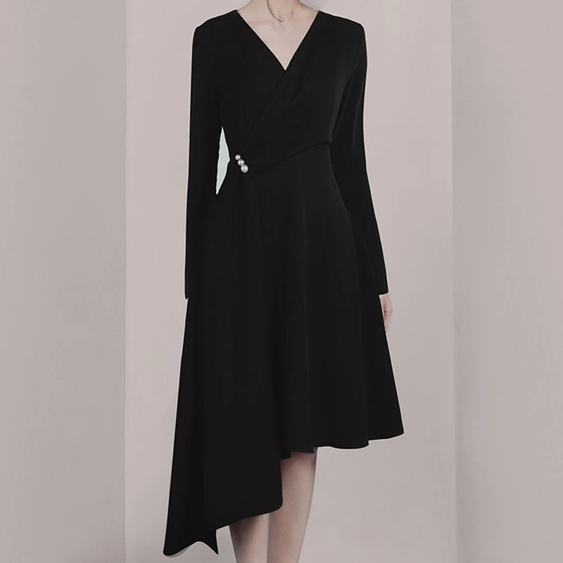 Женское платье миди INDRESSME черное однотонное с длинными рукавами и v-образным