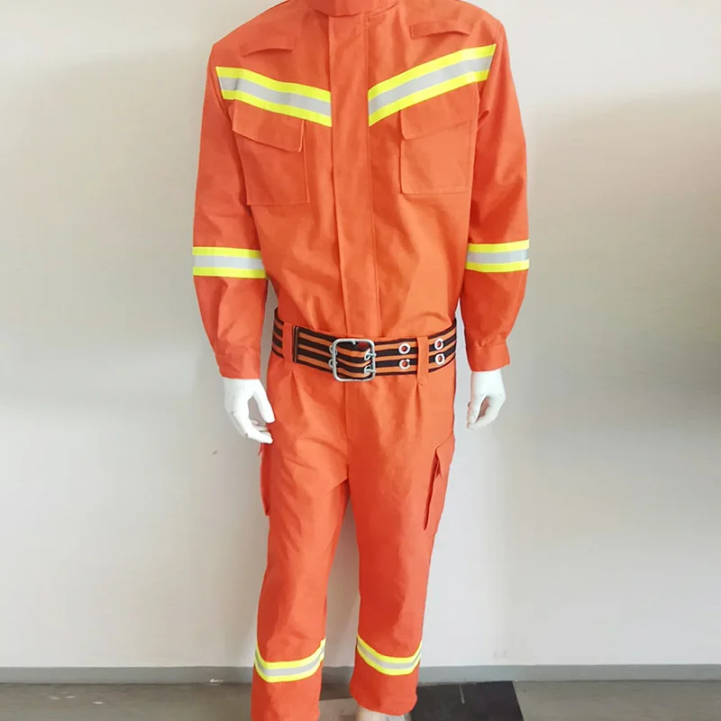 Anti-high temperature fire emergency rescue suit anti-wear flame retardant insulation rescue disaster relief rescue suit