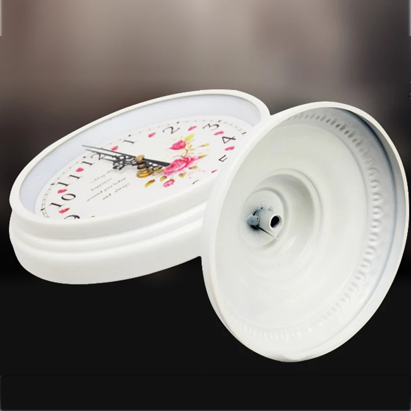 

Creative Retro Iron Mute Desktop Clock Silent Simple Needle Clock Table Clock For for Living Room Bedroom Decoration