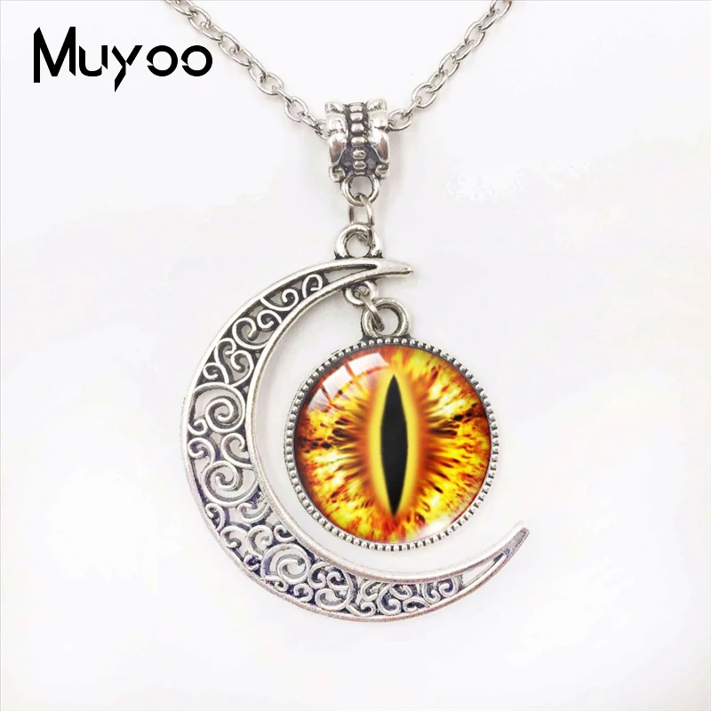 Ожерелье в виде кошачьих глаз с Луной