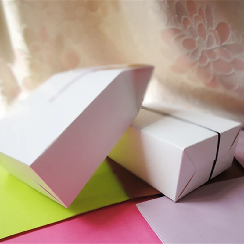 Подарочная коробка с белой ручкой для свадебной вечеринки конфет ручной работы