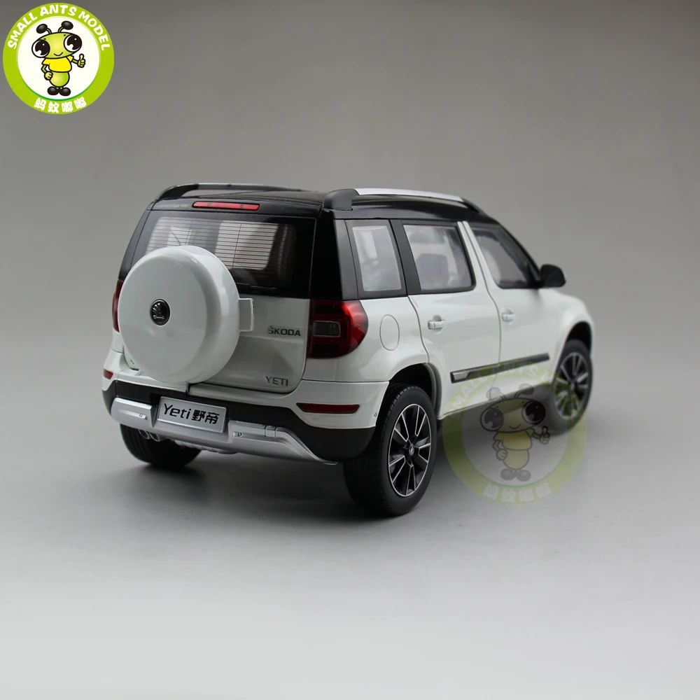 1/18 Skoda Yeti SUV литая модель металлическая модель автомобиля SUV Подарочная коллекция хобби белый