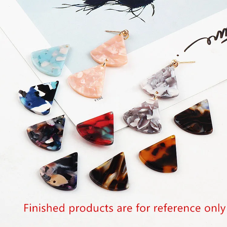 

Новый стиль 30 шт./лот цветной узор печать геометрические треугольники Форма Акриловые модные бусины Diy Ювелирные изделия Серьги Подвески