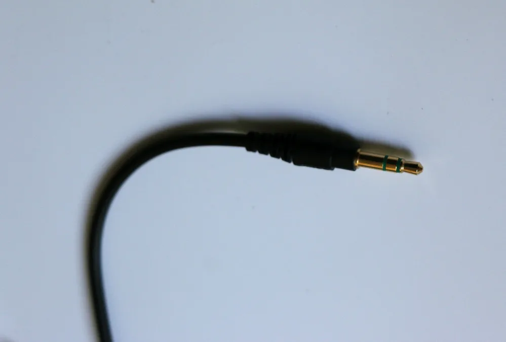 

1 piece balck 3pole Double-end straight 3.5mm male to male Stereo AUX Car cord Audio Cable Connect gold-plated head 58cm