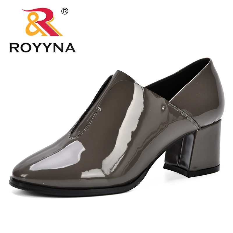 Женские лакированные туфли лодочки ROYYNA офисные на высоком каблуке с круглым