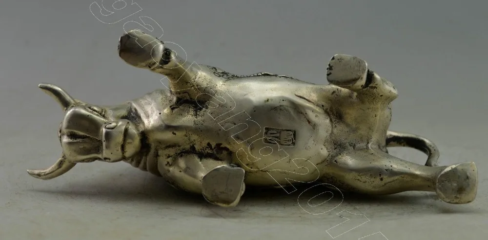 

Crafts statue Chinese Collectible Decorated Silver Plate Copper Carved Cattle Kylin Lotus Stat halloween