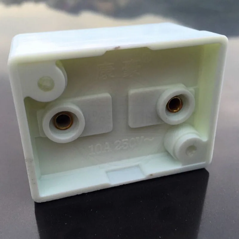 Электрическая настенная розетка 2 круглых отверстия для поверхностного монтажа