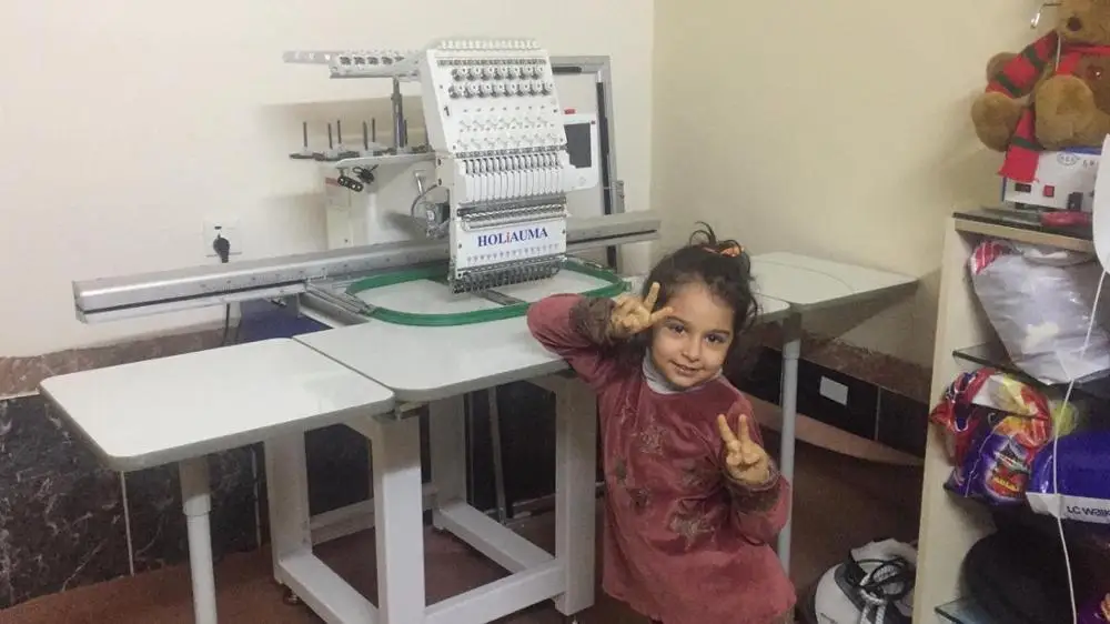 Большая рабочая зона индивидуального типа с одной головкой Вышивка машина