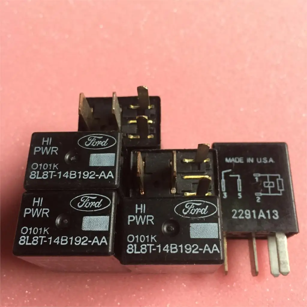 

Relay PWR 8L8T-14B192-AA 4PIN car