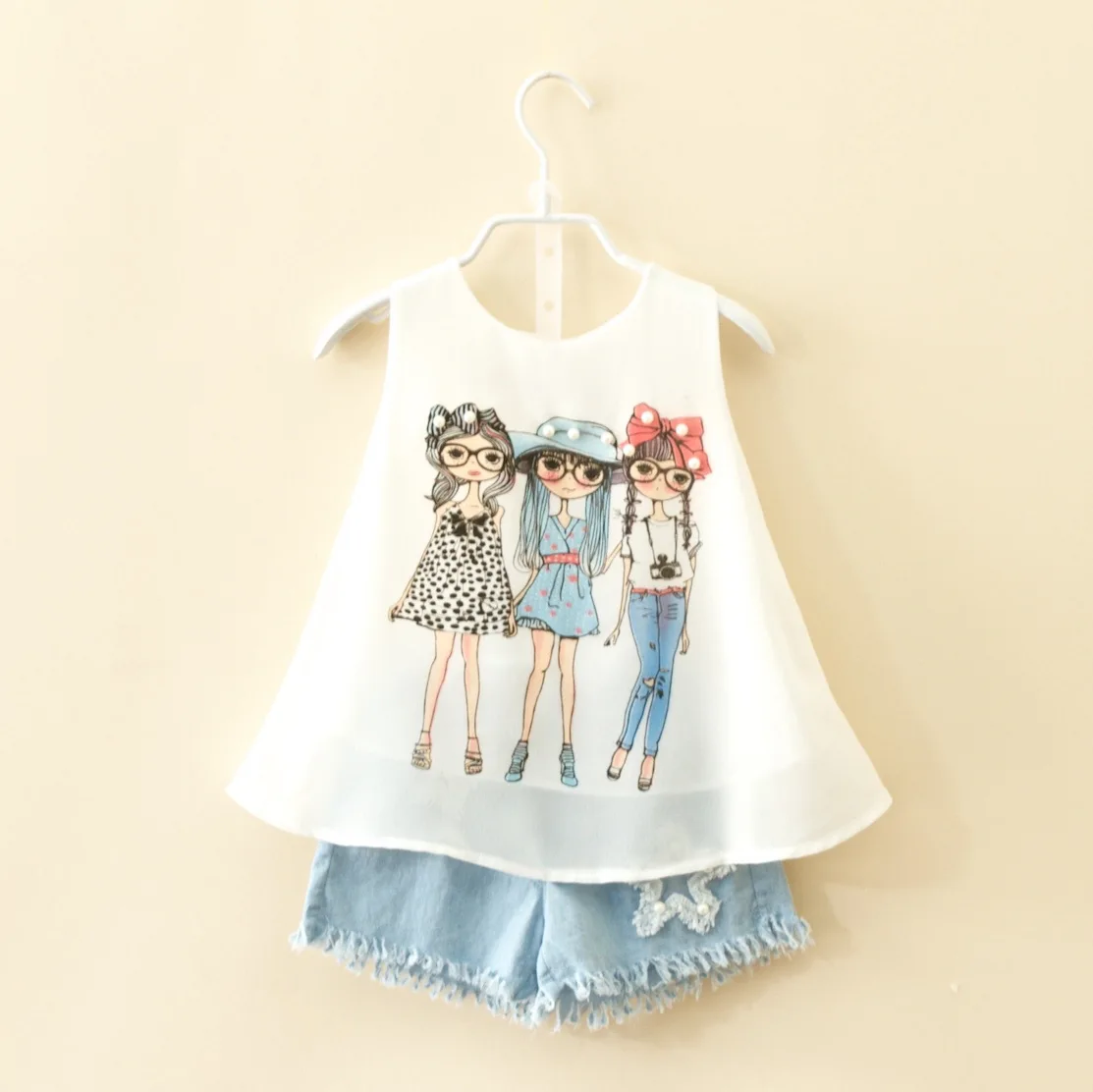 

Летние модные пляжные комплекты для маленьких девочек с героями мультфильмов, шифоновый жилет без рукавов + джинсовые шорты, комплекты одеж...