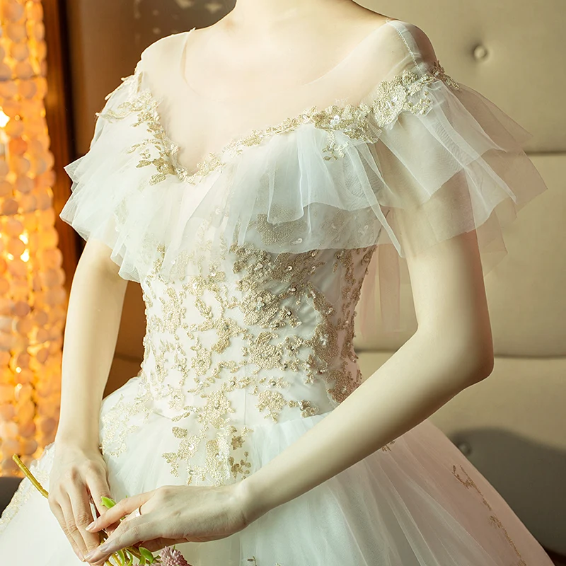 

2019 New Listing White Wedding Dress Jewel-Neck Short Sleeves Lace Appliques Court Train Bridal Gowns Ball Gown Wedding Dresses