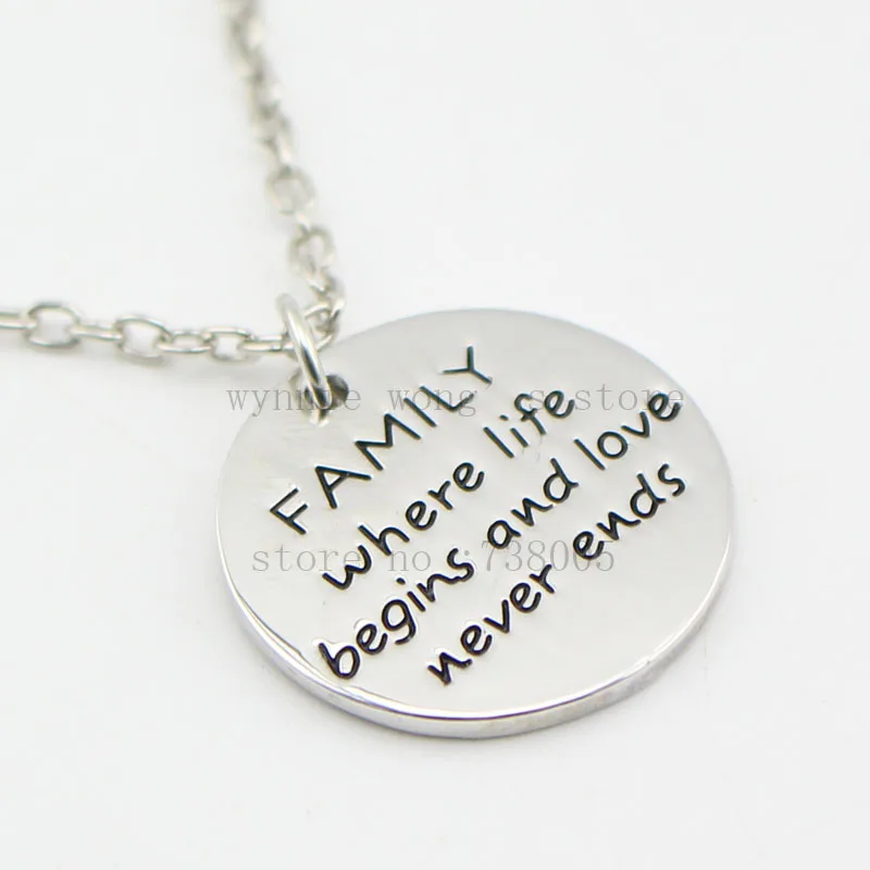 Семейное ювелирное изделие &quotСемья где начинается жизнь и любовь никогда не
