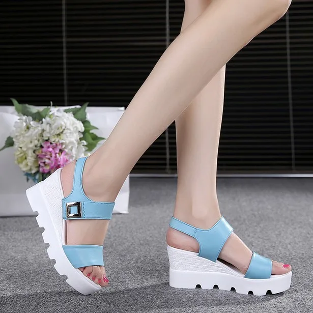 Женские босоножки на танкетке сандалии высокой с открытым носком толстой