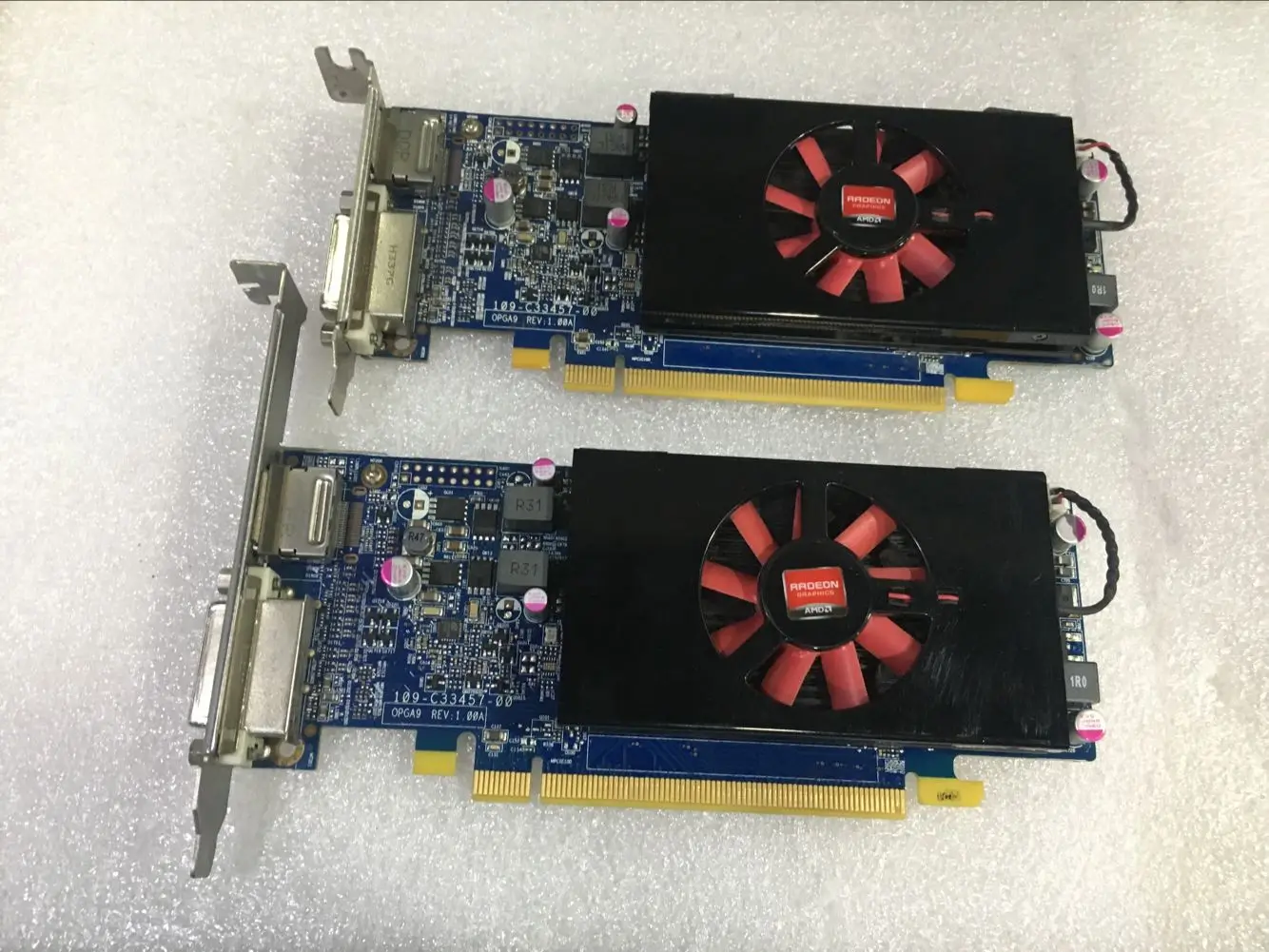 HD7570 1G D5 128bit нож карты DVI + DP поддерживает 4K|Видеокарты| |