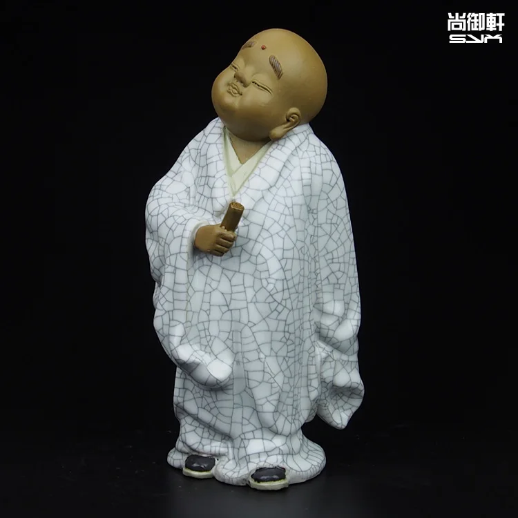 

Shiwan doll faces creative master of fine ceramic ornaments of modern Chinese characters study desktop decoration