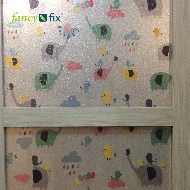 Необычная декоративная пленка для детской комнаты в детском саду матовая