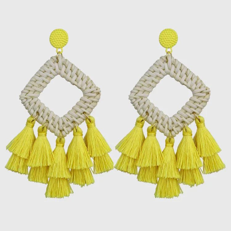 Yellow Новые серьги-капли ручной работы для женщин в богемном стиле, бамбуковые, Ротанговые, соломенные плетеные серьги с кисточками, трендовые длинные висячие этнические ювелирные изделия с бахромой - Окраска металла: Yellow