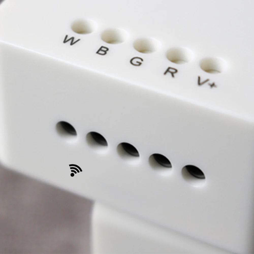 Светодиодный светильник Zigbee управляющий RGBW 12 В 24 в пост. Тока совместимый с