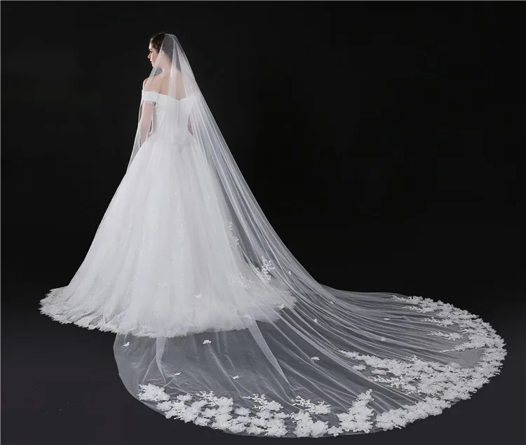 

3Meter White Ivory Luxury Long Wedding Veils Lace Edge Bridal Veil with Comb Flowe Accessories Bride Mariage Muslim