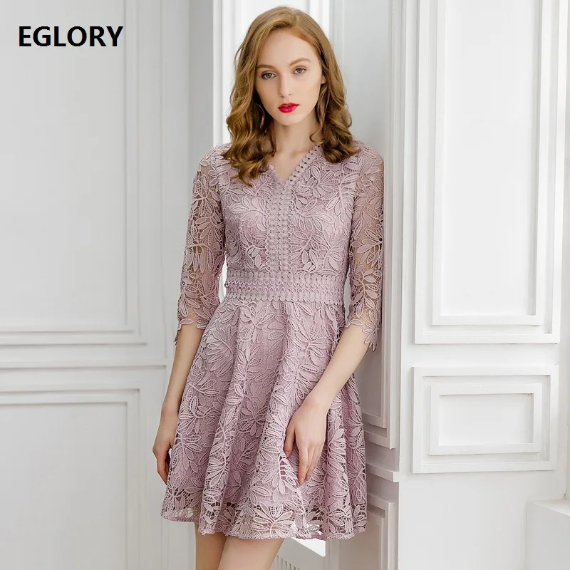 Slim Fit& Flare Dress сезон: весна–лето модное кружевное платье Для женщин v-образным вырезом крючком Кружева Вышивка Sexy коктейльное платье Vestido