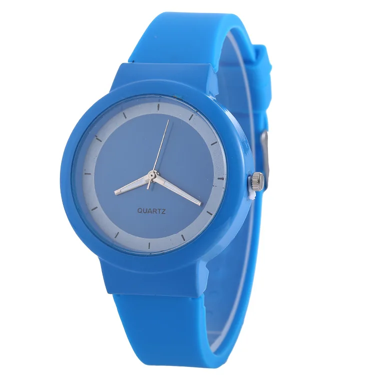 Часы наручные женские кварцевые с силиконовым ремешком модные спортивные