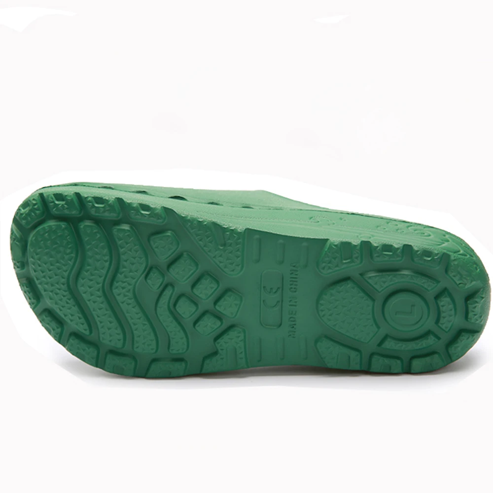 

IF New men Work Slippers Shoes Hotel Sandal Mules unisex restaurant chef Shoes Kitchen cooker work Slippers EVA Ultralite shoes