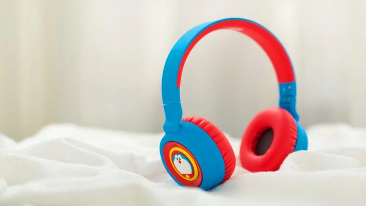 

Беспроводная Bluetooth-гарнитура ROCK Doraemon с изображением кота