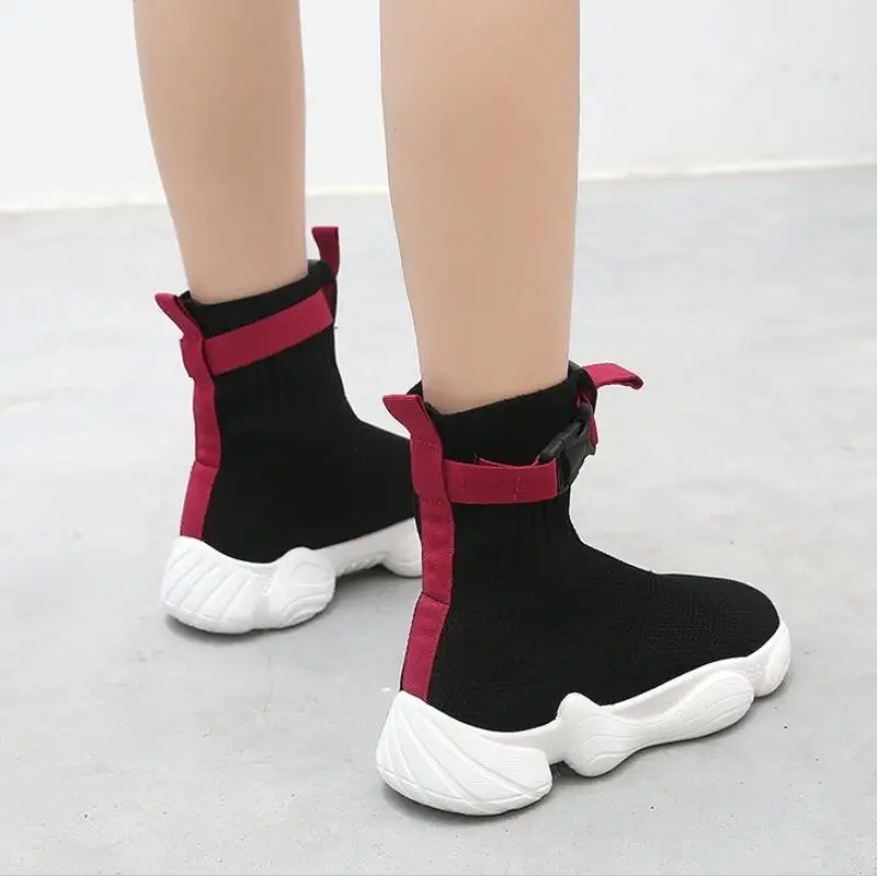 Женские кроссовки с высоким берцем белые вязаные вулканизированной подошвой