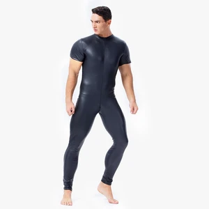 Мужское эротическое боди из искусственной кожи на молнии с открытой промежностью