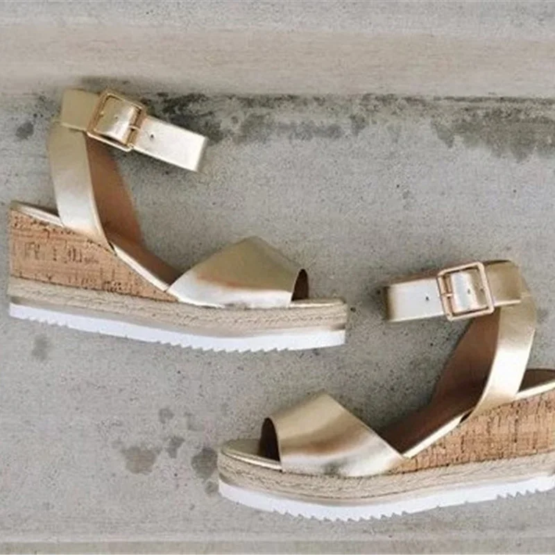 Летние женские босоножки на танкетке повседневные сандалии гладиаторы с