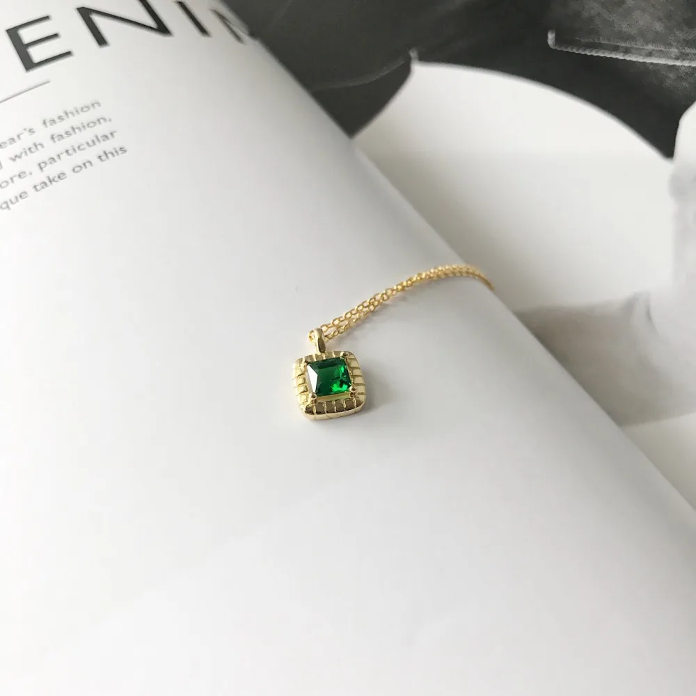 Серебро 925 пробы золотая цепочка квадратный глубокий кулон с зелеными