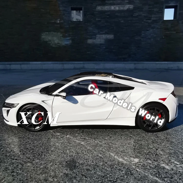 Литая под давлением модель автомобиля для KengFai NSX RHD 1:18(белый)+ маленький подарок