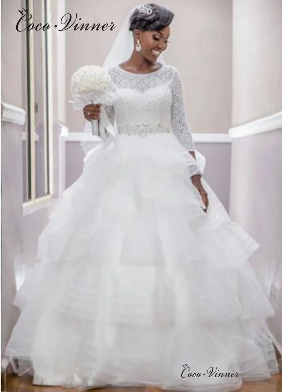 

O neck Lace Wedding Dress New 3/4 Sleeves Crystal Sashes Tiered Train Ball Gown Wedding Dresses Marrige Wedding Gowns w0433