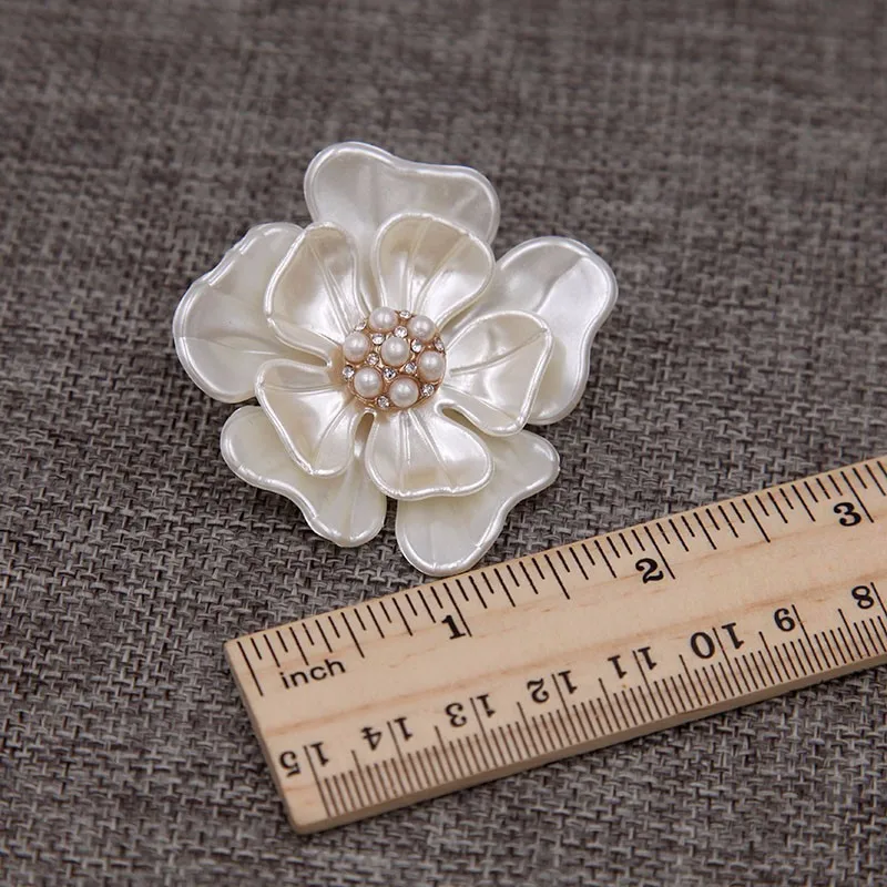 Винтажная брошь в виде цветка камелии из смолы для женщин аксессуар одежды