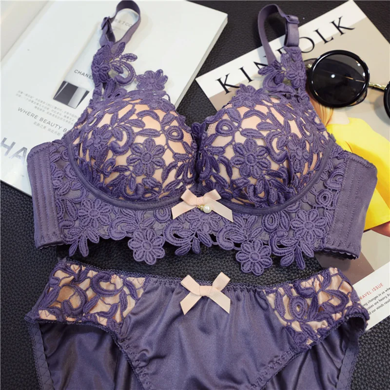 Пикантные EmbroideryBra набор Пуш-ап комплект нижнего белья Padded Bralette нижнее белье Для женщин толстое белье бюстгальтер и трусы Для женщин нижнее белье