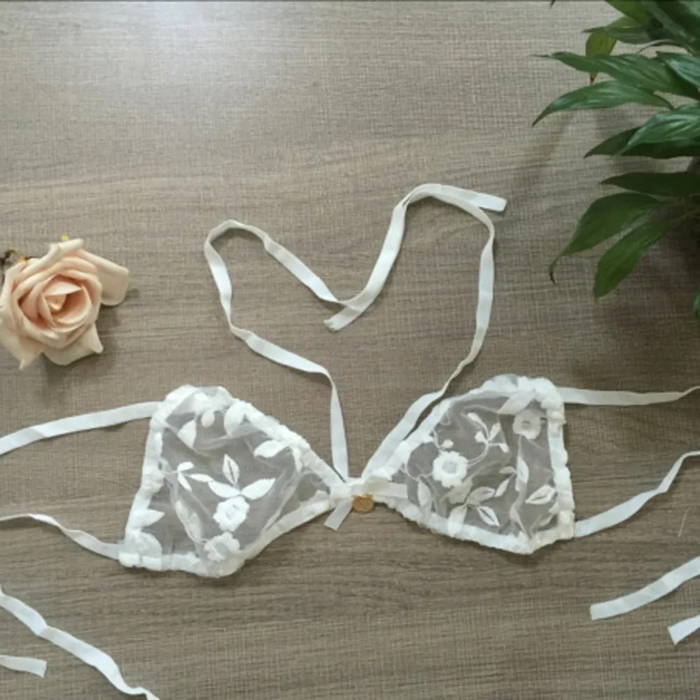 Горячая прозрачный кружевной бюстгальтер женское белье Для женщин нижнее