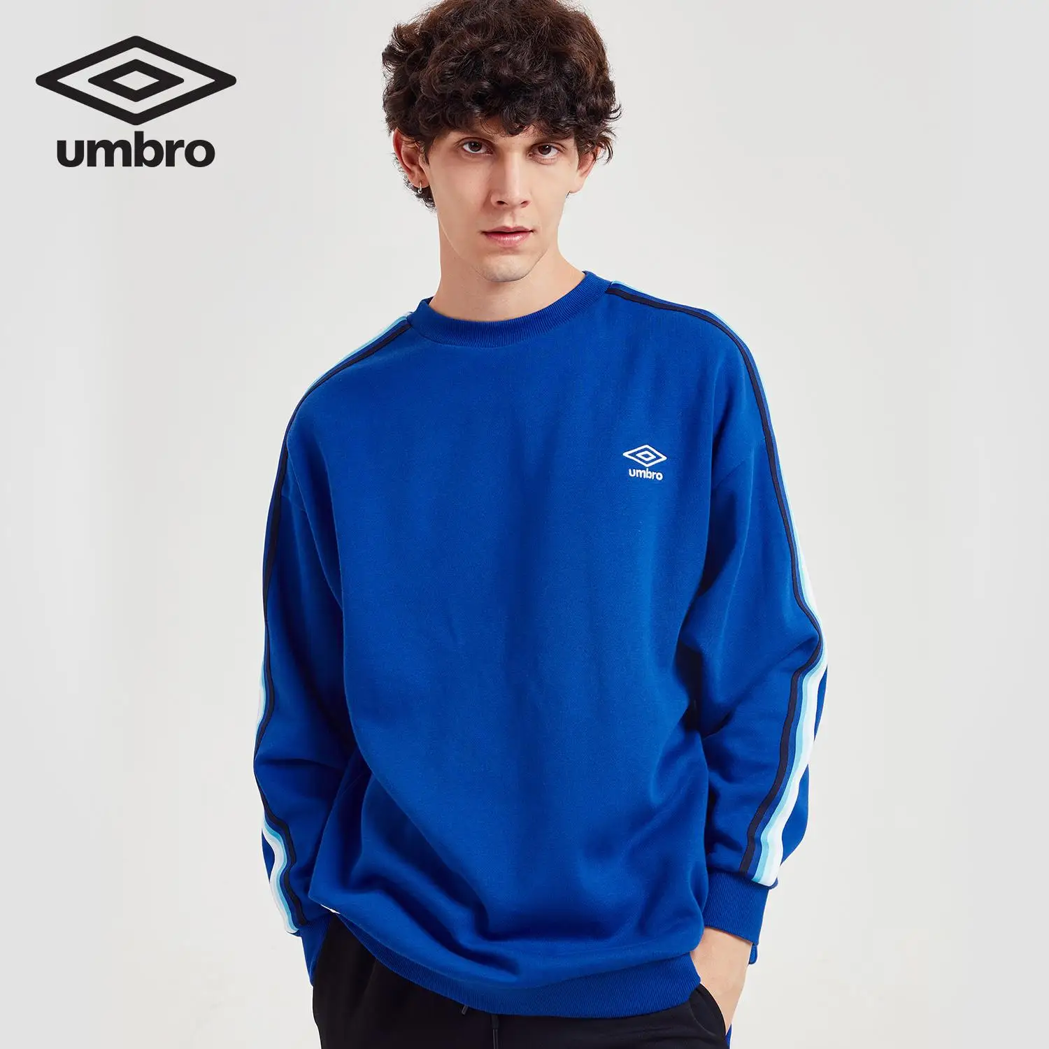 Umbro осенний мужской пуловер и флисовый свитер с круглым вырезом с радужной бахромой черный UI184AP2429 - Цвет: UI184AP2429-827