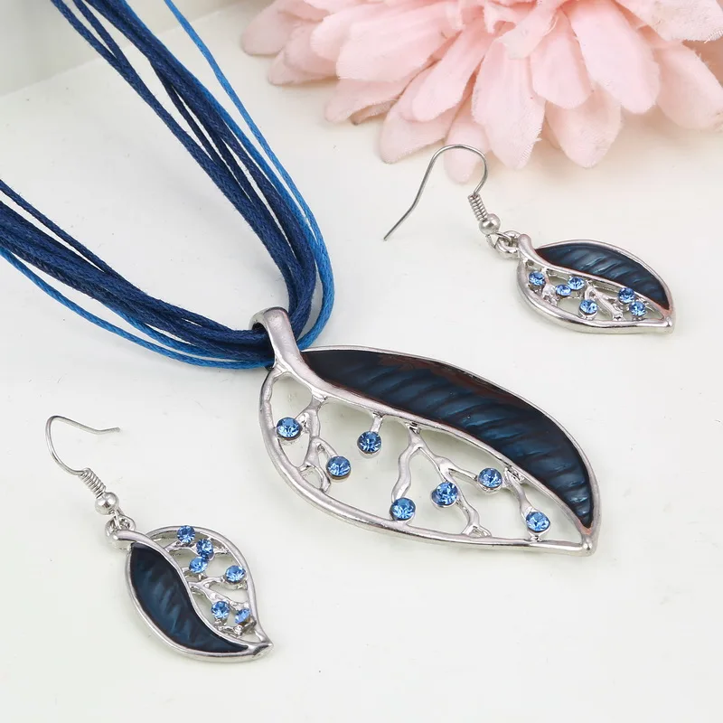 Ювелирные наборы с африканскими бусинами Наборы украшений эмалированными