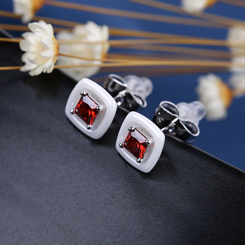 TUHE/Новое поступление блестящие красные хрустальные квадратные белые серьги