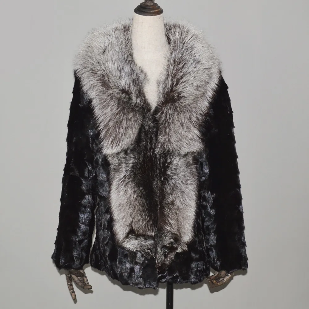 Женская шуба из натурального меха норки осенне-зимняя 2021 с большим воротником