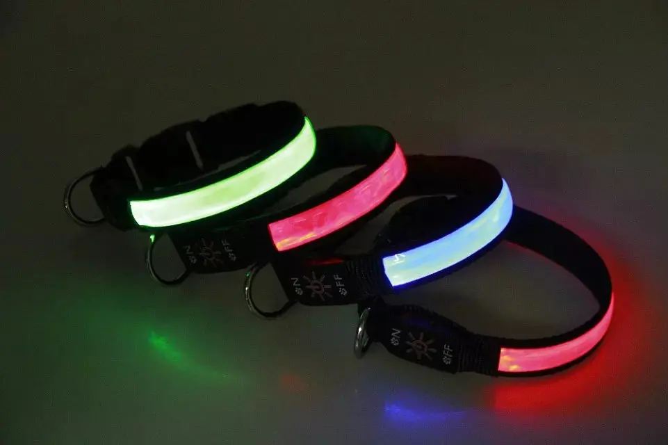 Ошейник USB кожа со светоотражающим эффектом светодиодный решетки ошейник для домашних животных безопасности Перезаряжаемые блеск Рождество вечерние световой Щенок Ошейник Поводок для питомца собаки