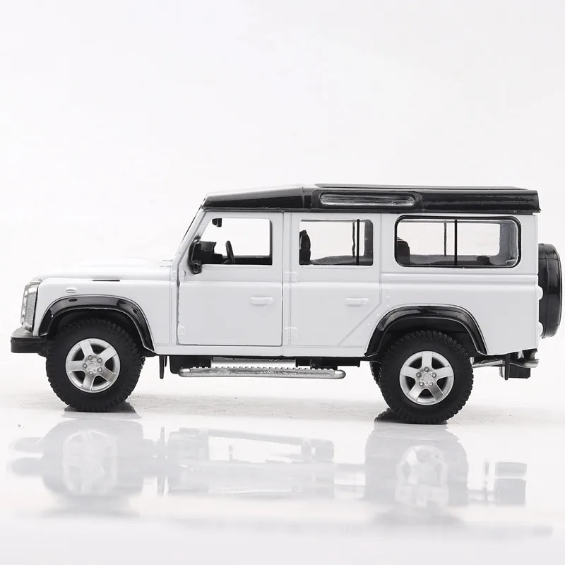 1/36 DieCasts модели серии L & R Бесплатная доставка Defender 13 5 см брелок для автомобильных