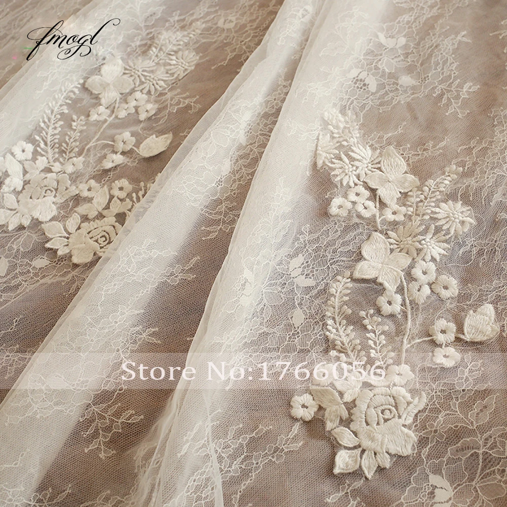 

Fmogl Vestido De Noiva Strapless Lace Ball Gown Wedding Dresses 2019 Appliques Beaded Court Train Vintage Bride Gowns