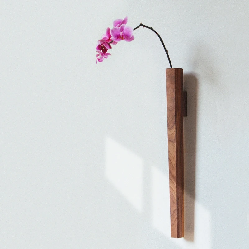 

Black Walnut Solid Wood Wall Vase Decorative Tea Room Space Vase Nordic Simple Handmade Japan Stye Zen Flowers Storage Bottle